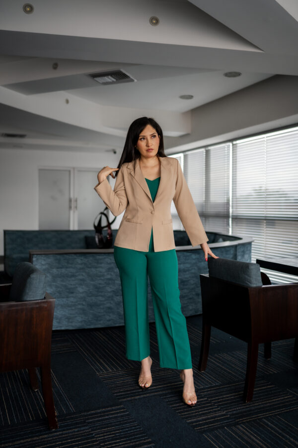 Chaqueta Camelia - Image 7